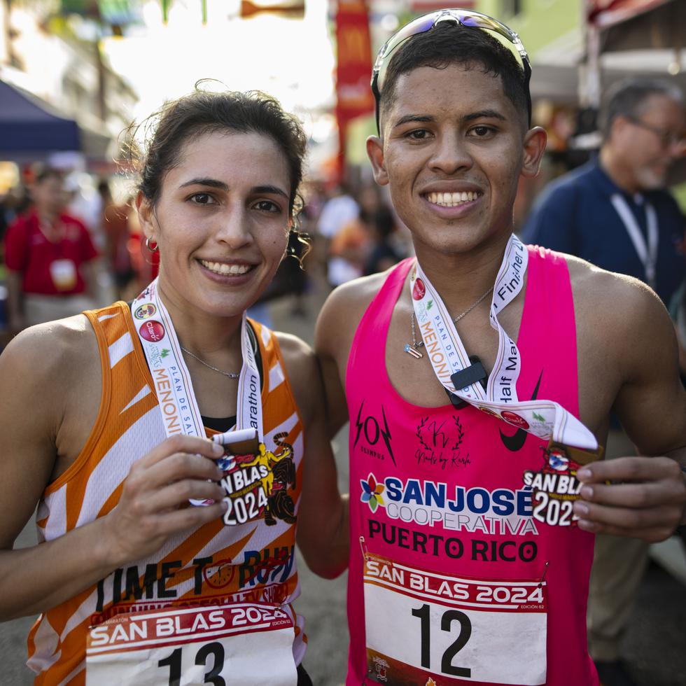 Paola Figueroa y Arnaldo Martínez ganaron la rama femenina y la masculina, respectivamente, entre los corredores locales. 