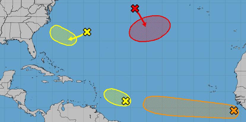 Mapa preparado por el Centro Nacional de Huracanes que identifica las zonas en las que se encuentran los disturbios con potencial ciclónico. (Captura / NOAA)