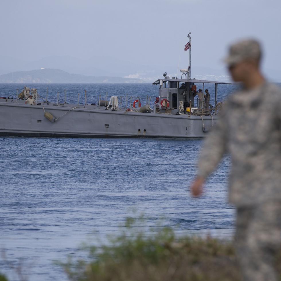La Marina estadounidense alegó recientemente que no cuenta con tecnología para limpiar las aguas en Vieques, en las que se practicaba con bombas. (Archivo / GFR Media)