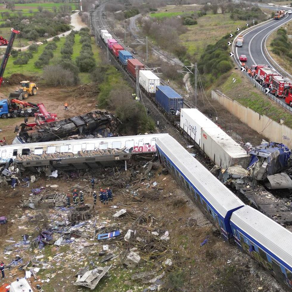 El gobierno aseveró que el accidente se debió a un error humano y un funcionario ferroviario fue acusado de homicidio involuntario.