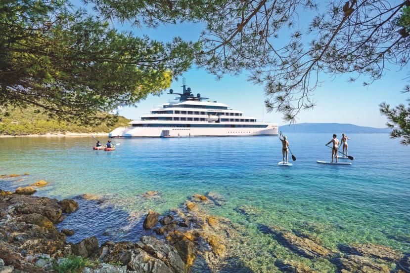 Emerald Cruises está de celebración con el bautismo en Venecia, Italia, de su primer yate de mar, el Emerald Azzurra.