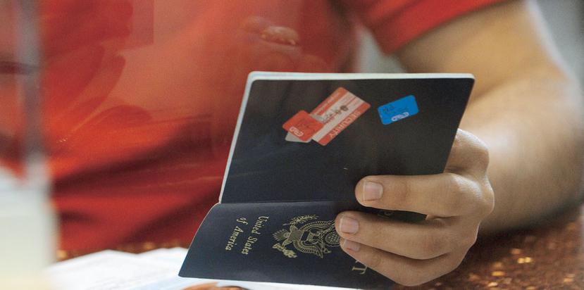 El profesor Rivera quiere que el gobierno de Puerto Rico le expida un documento como "pasaporte", con la idea de presentarlo internacionalmente cuando viaje como símbolo de su identidad nacional. (Archivo / GFR Media)