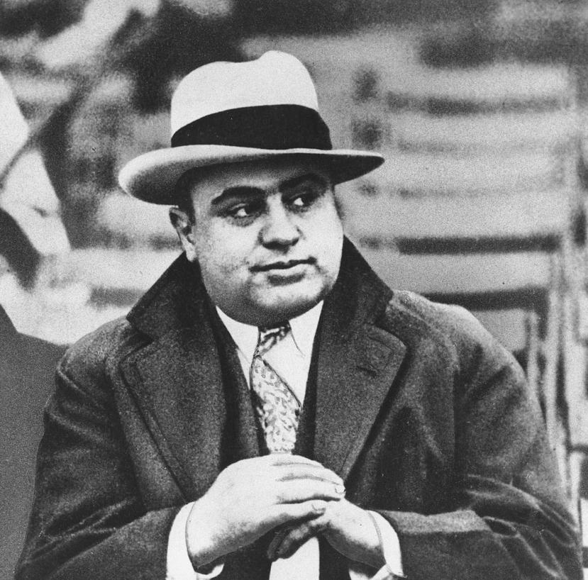 Al Capone muestra su costado romántico en la pieza musical “Humoresque”. (AP)
