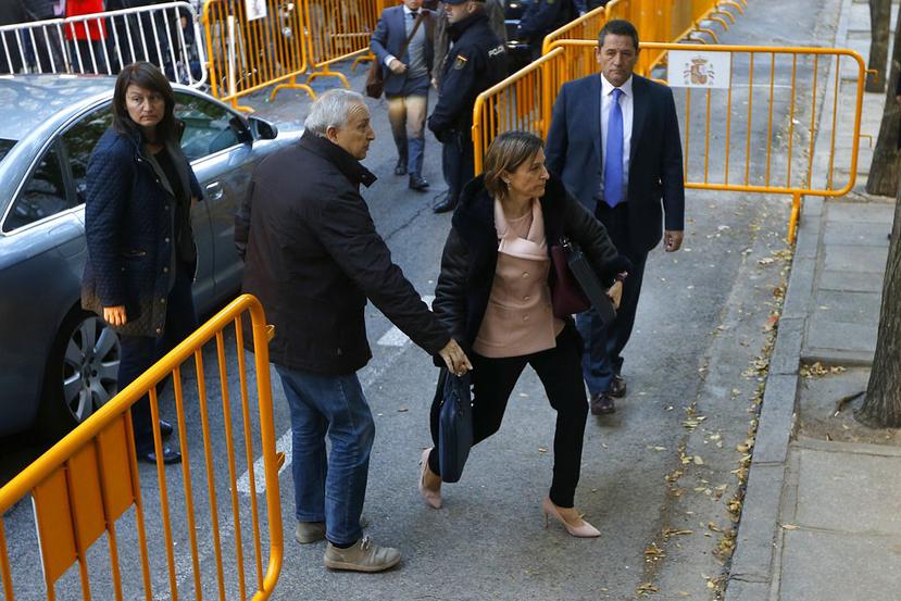 La expresidenta del parlamento catalán, Carme Forcadell, llega al Tribunal Supremo en Madrid (AP).