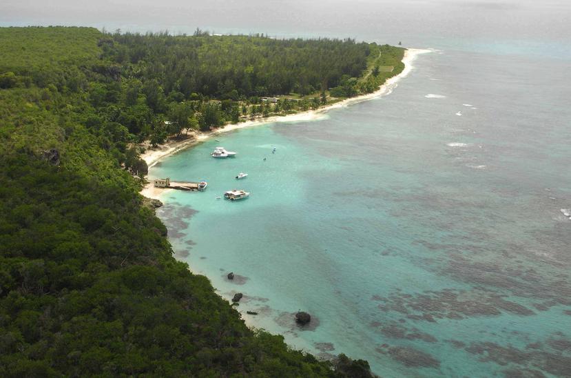Vista aérea de la Isla de Mona. (GFR Media)