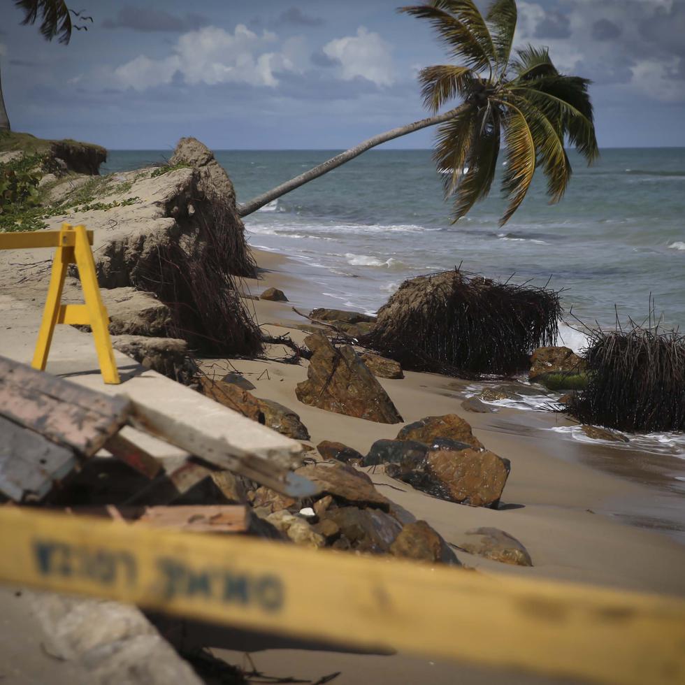 La erosión costera, debido al aumento del nivel del mar, es una de las manifestaciones más evidentes del cambio climático en Puerto Rico, según la comunidad científica.