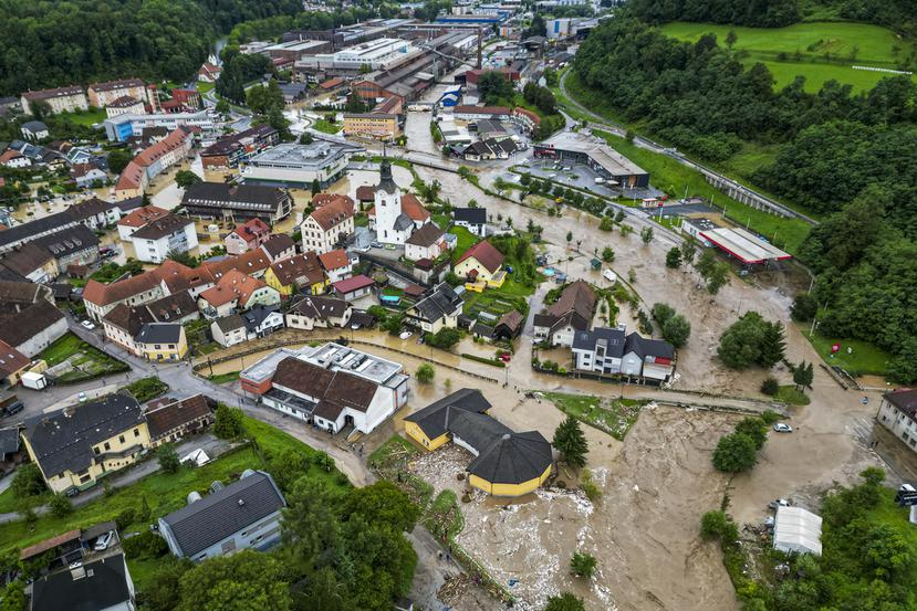 Área inundada en Ravne na Koroskem, al noreste de Ljubljana, Eslovenia, el viernes 4 de agosto de 2023. (Foto AP/Gregor Ravnjak)