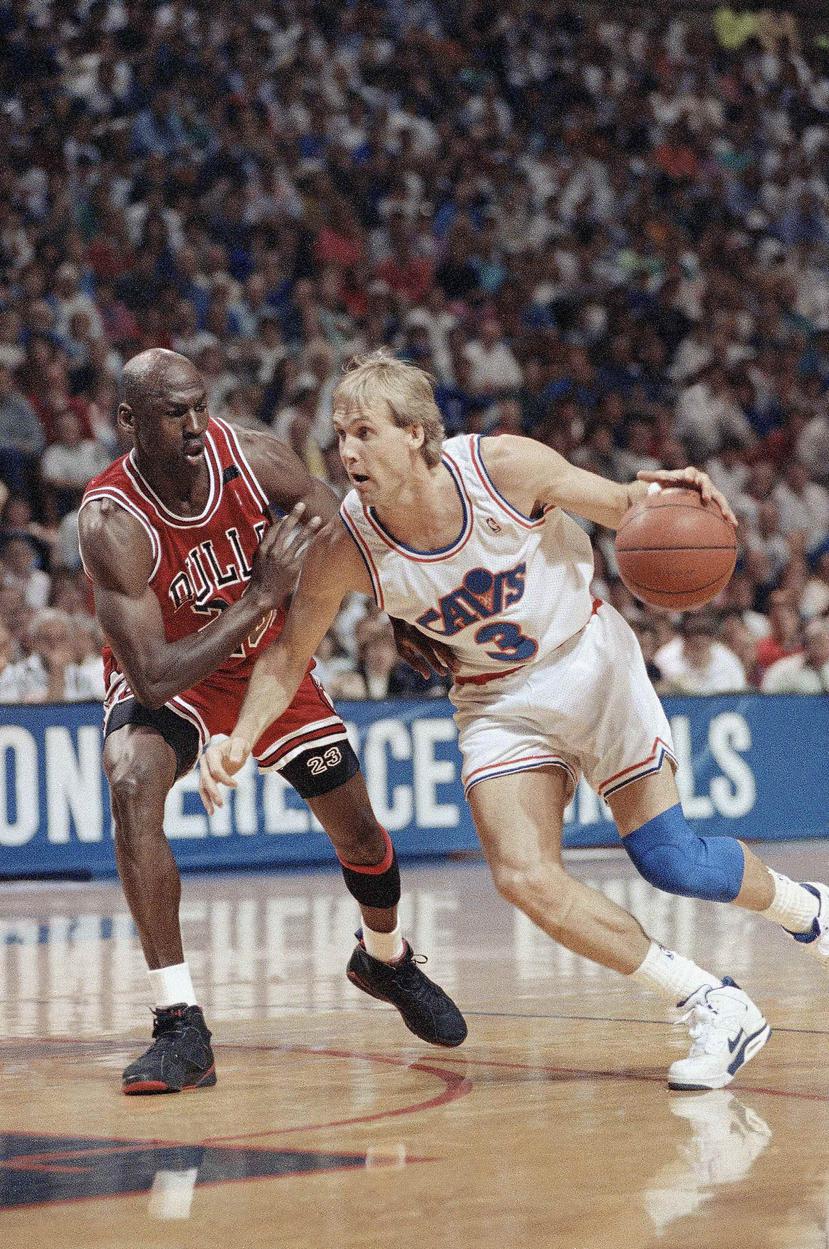 Michael Jordan contra Craig Ehlo en 1989. (AP)