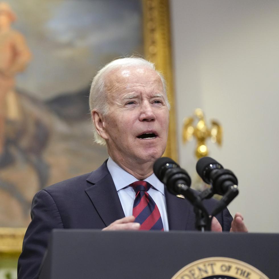 El presidente Joe Biden habla antes de firmar una ley que evita una huelga ferroviaria, en la Casa Blanca, Washington, viernes 2 de diciembre de 2022.