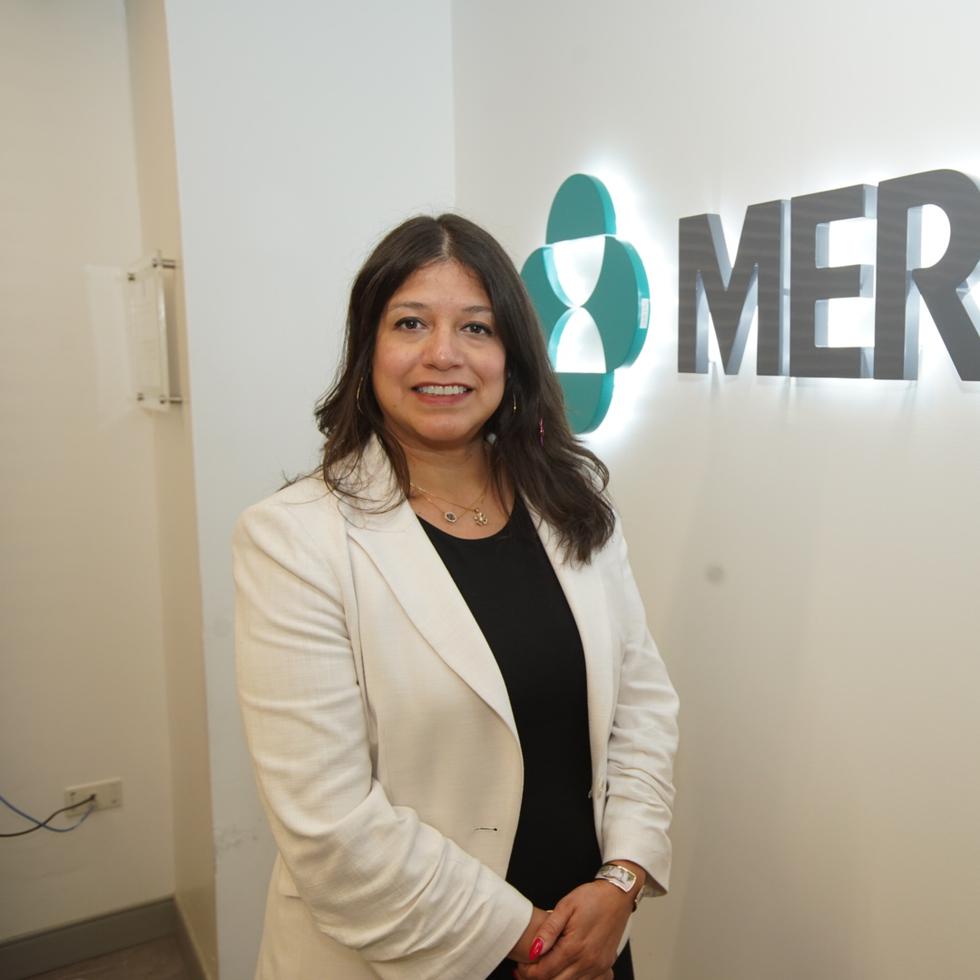 Sarah Aiosa, de padre ecuatoriano y madre puertorriqueña, es la primera fémina en presidir las operaciones de la farmacéutica en América Latina.