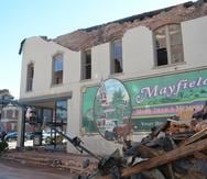 Uno de los edificios dañados en Mayfield a causa de los tornados del pasado fin de semana.