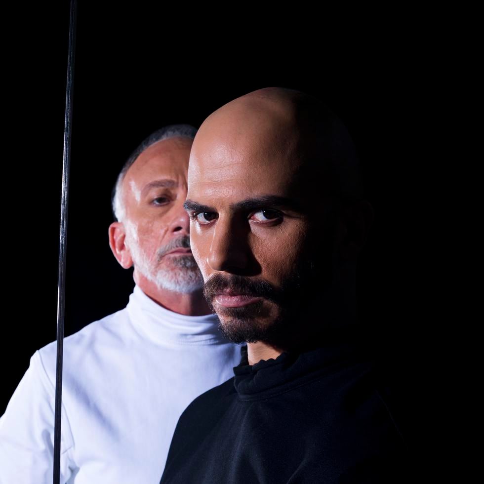 Gerardo Ortiz y Anthony Mejías forman parte del elenco de la pieza "Hamlet".