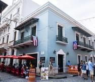 El edificio Calle Fortaleza número 56, en el Viejo San Juan, figura entre las 13 propiedades del Registro Nacional de Lugares Históricos de Puerto Rico que  serán reconstruidas.