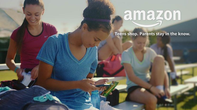 El anuncio de Amazon, con sede en Seattle, se conoce en un momento particularmente difícil para los minoristas físicos que apuntan a los adolescentes.  (AP)