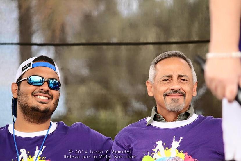 A la izquierda, Jesús Manuel Flores Díaz, junto a Papo Brenes en Relevo por la Vida 2014. (Foto: Suministrada)