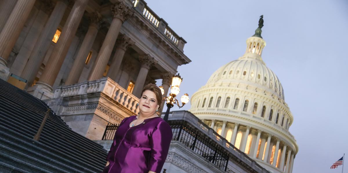 En enero de 2017, juró como la primera mujer en ser comisionada residente en Washington D. C.