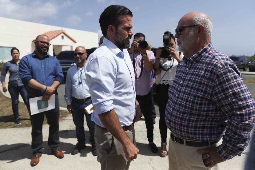 En la foto gobernador Ricardo Rosselló y el presidente de la Cámara de Representantes, Carlos "Johnny" Méndez. (GFR Media)