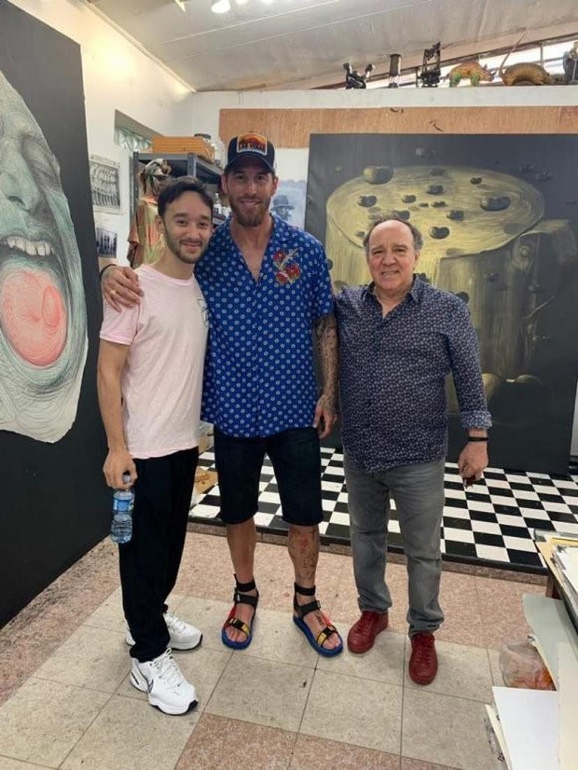 El futbolista españos Sergio Ramos Ramos llegó hasta la Galería-Taller Gorría, en La Habana Vieja. (Suministrada)