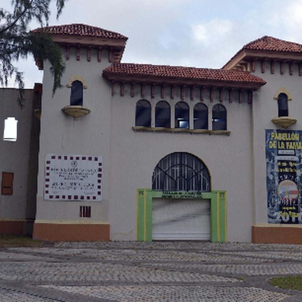 El Pabellón de la Fama está localizado en el estadio Sixto Escobar de San Juan.