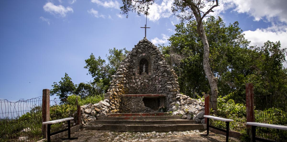La Gruta de San José, una ermita religiosa creada en el 1920 por  hacendados como ofrenda para pedir el cese de la sequía.