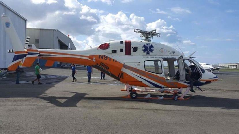 El helicóptero, comprado en septiembre mediante una orden de emergencia emitida por el Departamento de Salud, aún no está listo para usarse como ambulancia aérea y permanece en las instalaciones de Ecolift. (Suministrada)