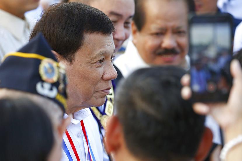 Duterte acusó a la CIA de financiar un diario local crítico con su gobierno con el objetivo de desestabilizarlo (AP).