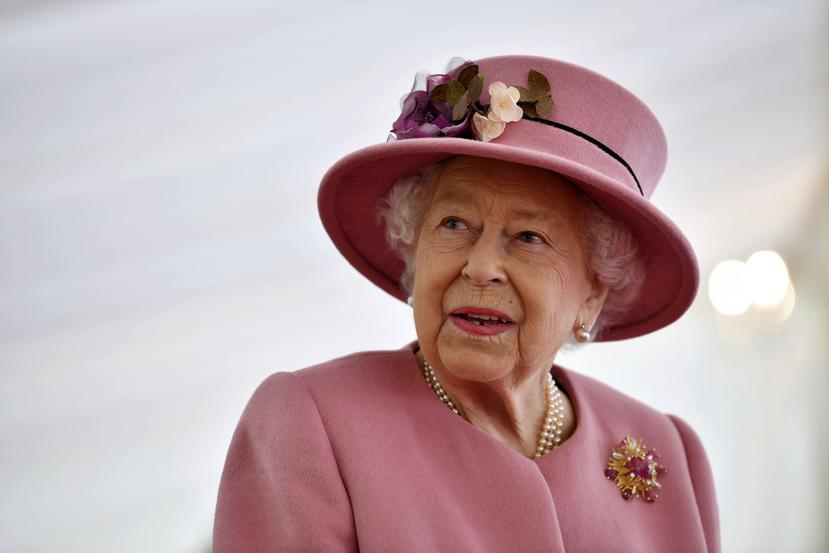 Se dice que la reina Elizabeth está ansiosa por retomar sus actividades presenciales. (Foto: Archivo)
