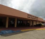 La administración de la Escuela de Medicina San Juan Bautista deberá entregar informes periódicos al Departamento de Educación federal que evidencien el cumplimiento con el acuerdo.
