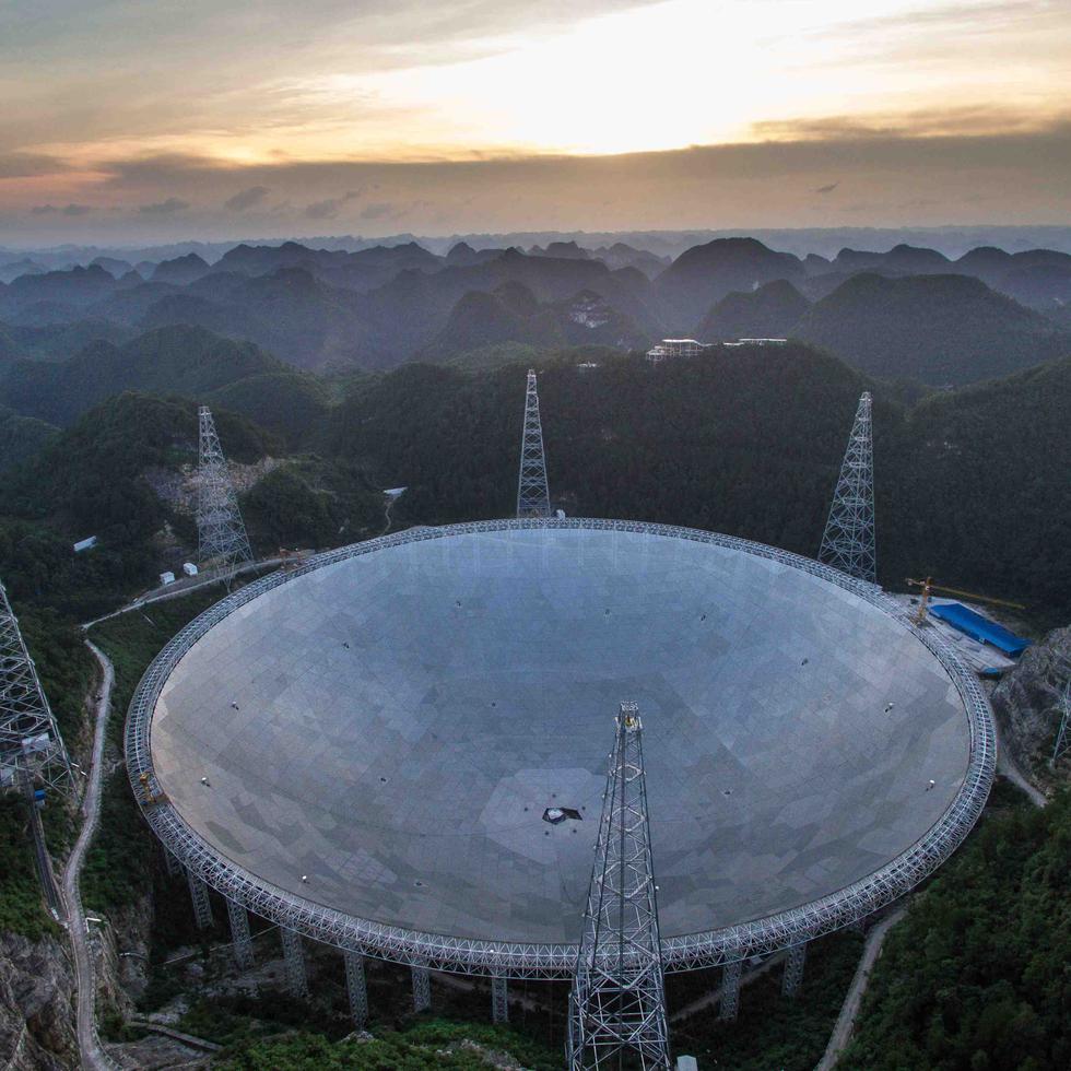El radiotelescopio que construyó China.