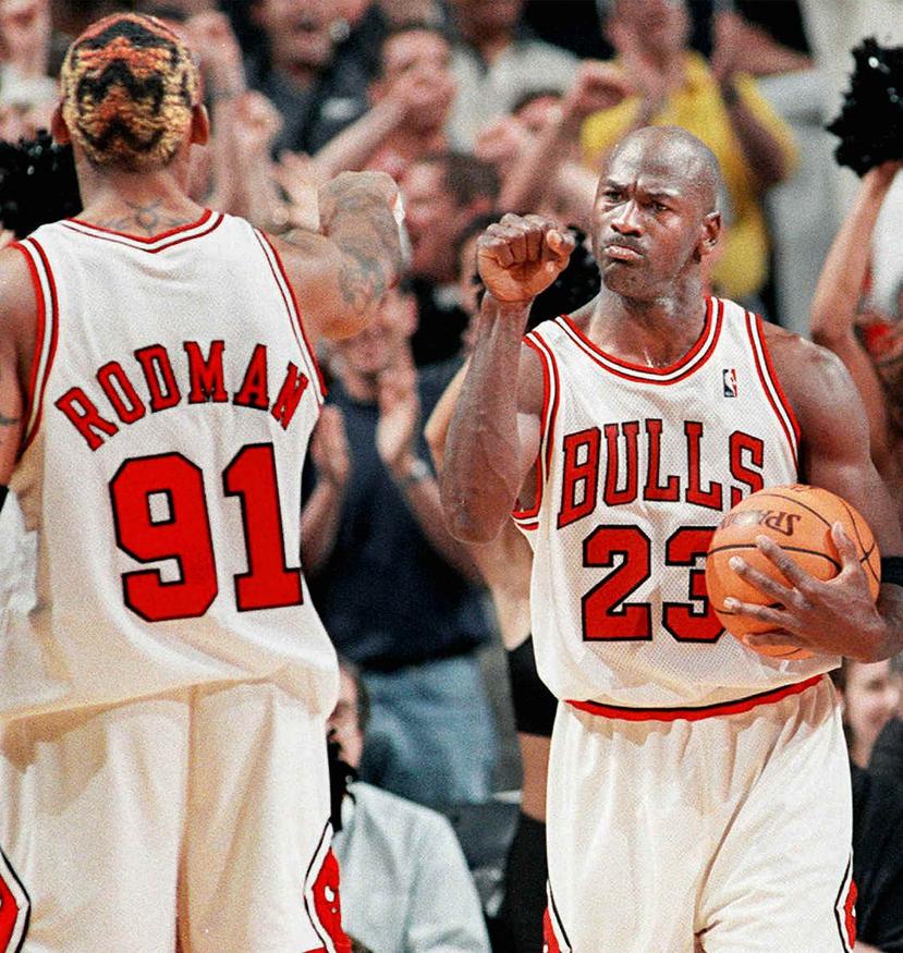 Michael Jordan y los Bulls dominaron la década de 1990 con seis títulos. (AP / Archivo)