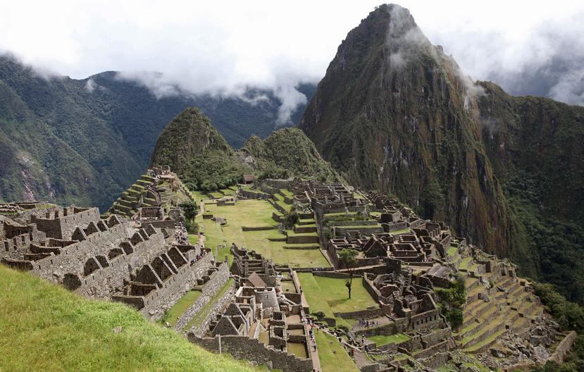 La invasión de turistas se suman la tala de árboles, un deficiente manejo de desperdicios y la expansión de la agricultura que afectan el Machu Picchu