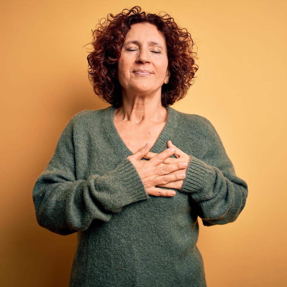 Las investigaciones han demostrado que, una vez las mujeres pasan por la menopausia, sus niveles de riesgo cardiovascular aumentan considerablemente.