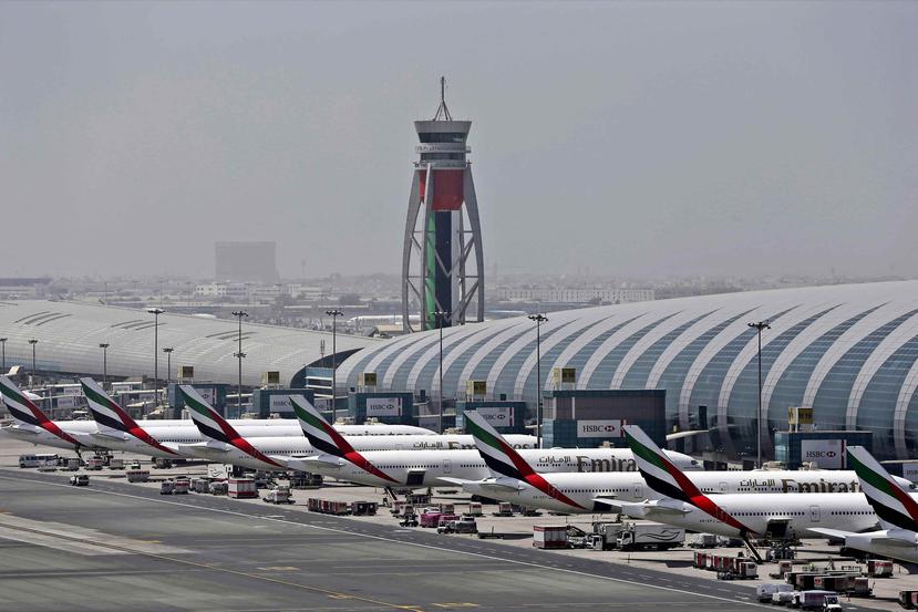 El aeropuerto de Dubái registró un descenso del 3.1 % respecto al año anterior debido al cierre temporal de una de sus pistas o la crisis de los Boeing 737 Max. (AP)