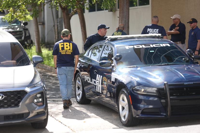 Allanamiento del FBI en oficinas de Walter Pierluisi, primo segundo del gobernador Pedro Puerluisi, en Rio Piedras. Foto de octubre del año pasado.