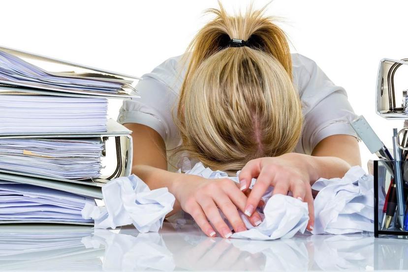 El síndrome de la quemazón se manifiesta en profesionales que están constantemente bajo estrés por la carga de trabajo, emocional y administrativa. El problema estriba en que no lo reconocen. (Thinkstock)