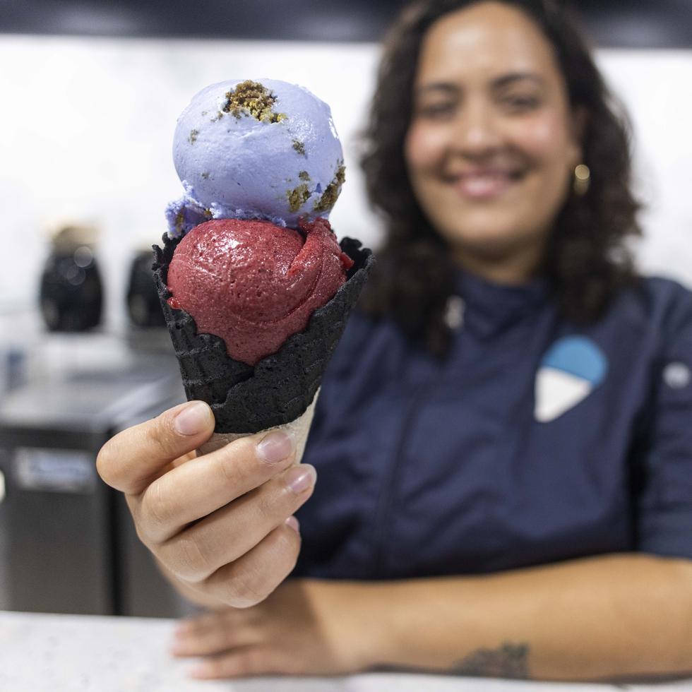Vía Láctea Scoop Shop es una heladería vegana en la zona de Santurce que fue nominada como semifinalista de los James Beard Awards en la categoría de Repostería excepcional.