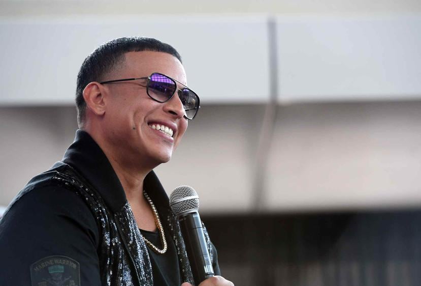 Daddy Yankee llegó a Chauen en compañía del productor estadounidense RedOne, de origen marroquí, con quien ha publicado un breve vídeo en las redes sociales.