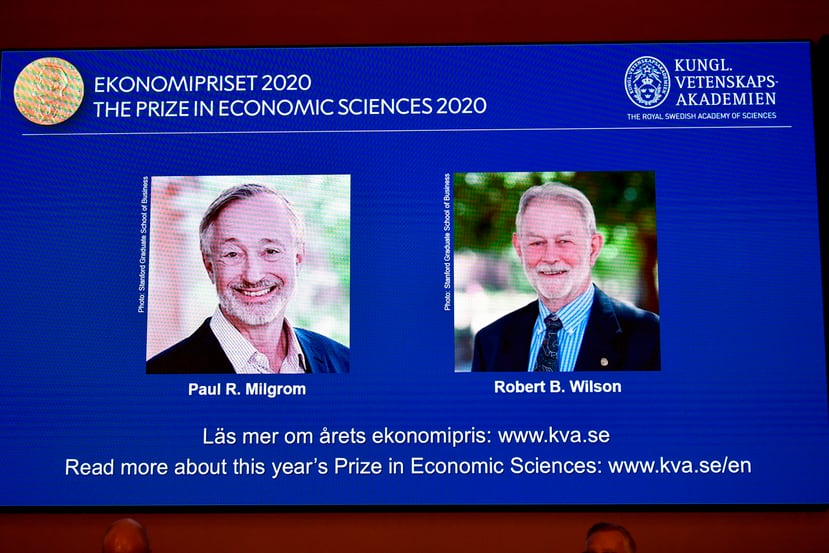 Los estadounidenses Paul R. Milgrom y Robert B. Wilson ganan el Premio  Nobel de Economía - El Nuevo Día