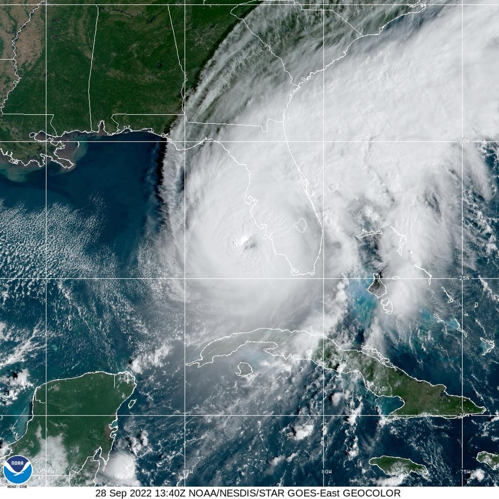 Imagen de satélite del huracán Ian en la costa oeste de Florida el 28 de septiembre de 2022.