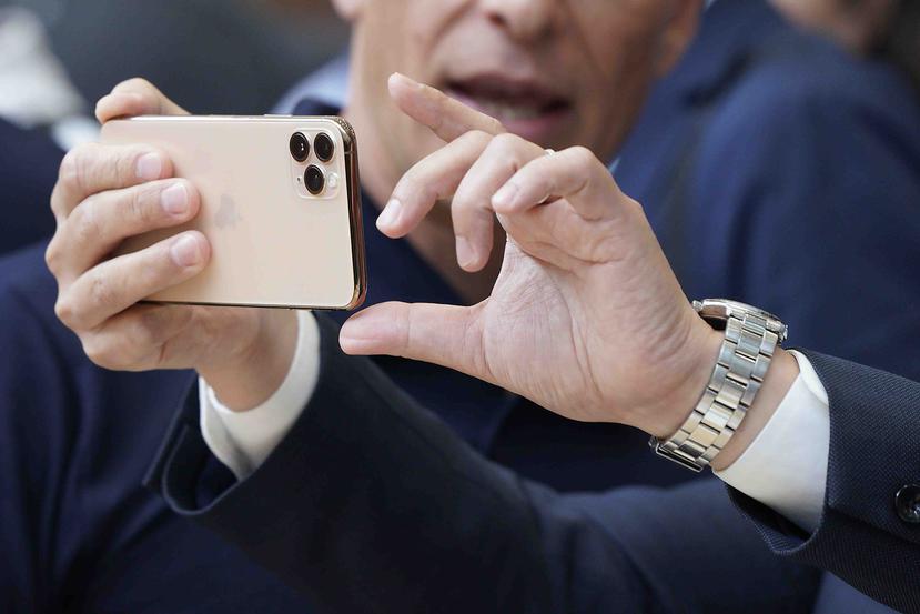 Se espera que la compañía presente dos modelos baratos de su iPhone. (AP)