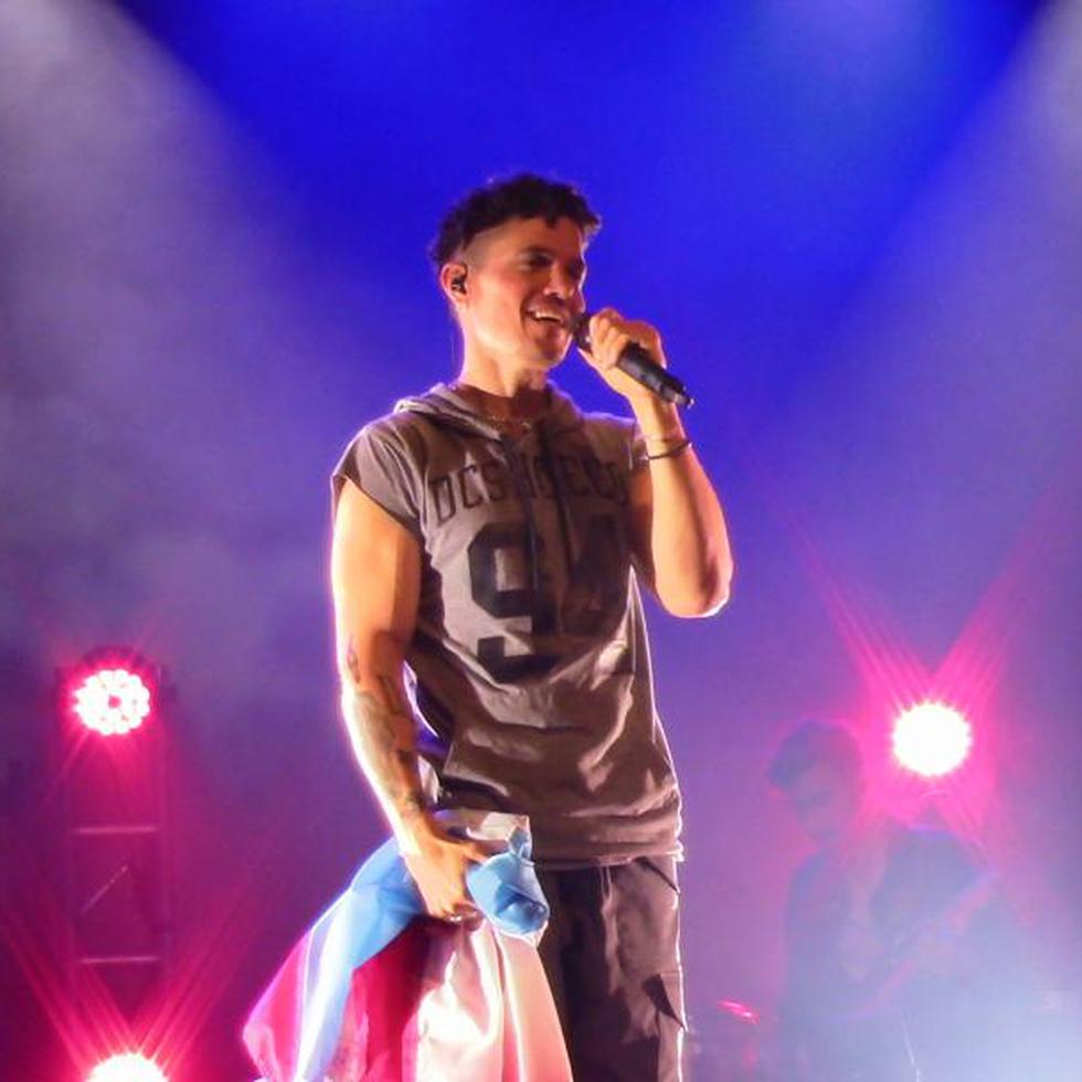 El cantautor Manolo Ramos utilizó su ingenio y talento en la divertida canción.