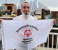 El ultra nadador puertorriqueño Joel Matos nado a beneficio de Special Olympics Puerto Rico.