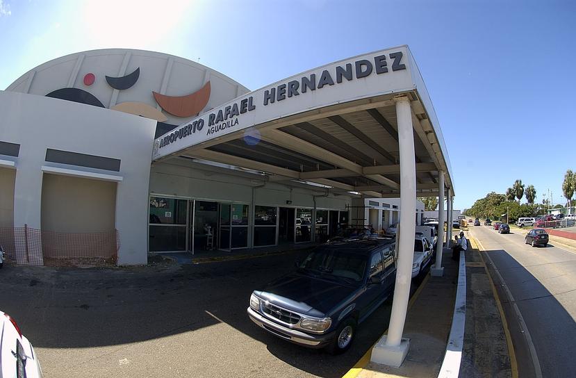 El aeropuerto de Aguadilla recibirá dos asignaciones, que suman $20 millones, para reparar la pista (GFR Media)