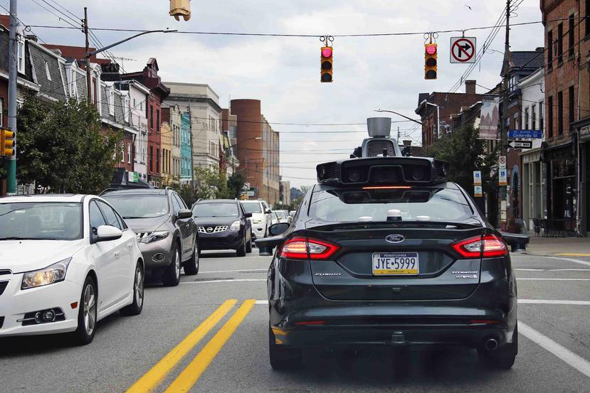Los expertos confían en que llegará el día en que los vehículos autónomos estarán en condiciones de responder a cualquier comportamiento humano que se sale de las reglas. (AP)