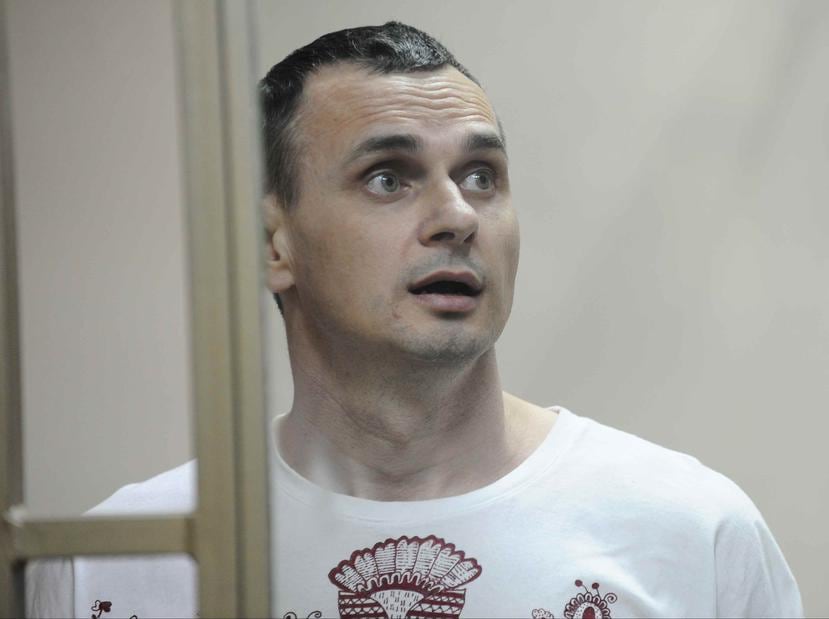 Según la Fiscalía rusa, Sentsov creó un grupo terrorista vinculado con los ultranacionalistas ucranianos del Sector de Derechas, organización proscrita en Rusia, tras la anexión de la península en marzo de 2014. (AP)