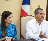 La magnitud de la movida fiscalizadora quedó evidencia cuando el gobernador junto a la comisionada de la OCIF, Natalia Zequeira Díaz, hizo el anuncio desde La Fortaleza.