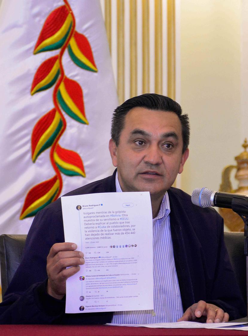 El canciller de Bolivia en funciones, Yerko Núñez, ofrece declaraciones el viernes, 24 de enero, en La Paz (Bolivia). (EFE/ Stringer)