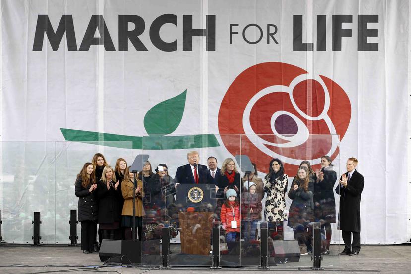 El presidente Donald Trump se dirige a los asistentes del evento anual en contra del aborto “Marcha para la Vida”. (AP/Patrick Semansky)