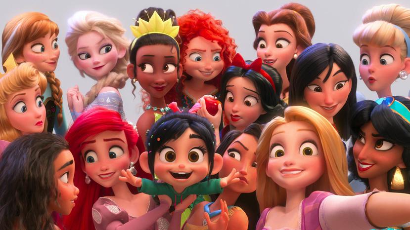 El guion del filme reserva un espacio especial para una revisión feminista cómica con todas las princesas del estudio. (AP)