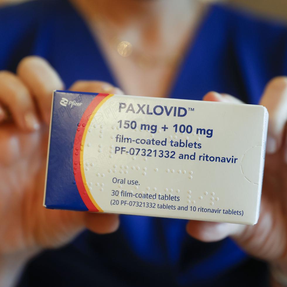 El antiviral Paxlovid es uno de los tratamientos disponibles para pacientes con COVID-19 que no han sido hospitalizados.